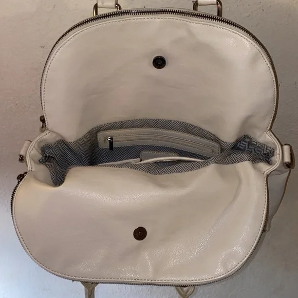 Steve Madden large quilted puff purse - Picture 9 of 15